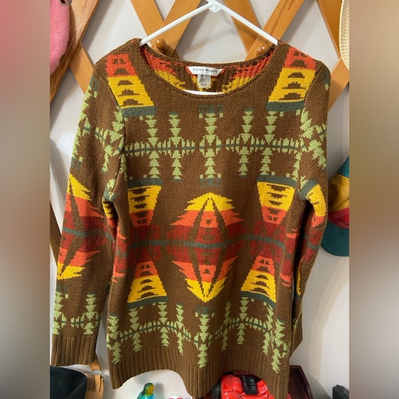 Aztec Sweater - Picture 2 of 6